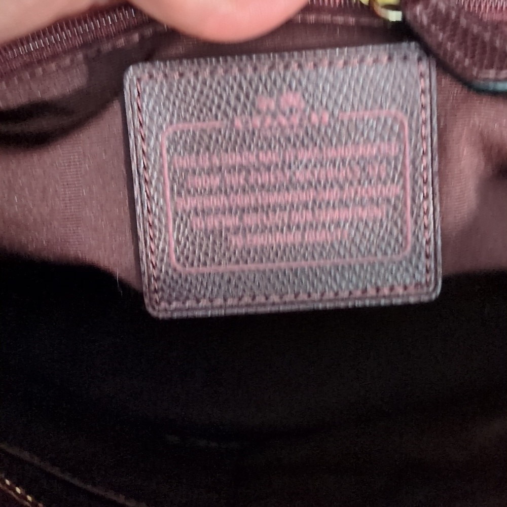 Coach City Zip Tote Bag in Dark Cherry​ - Picture 4 of 9